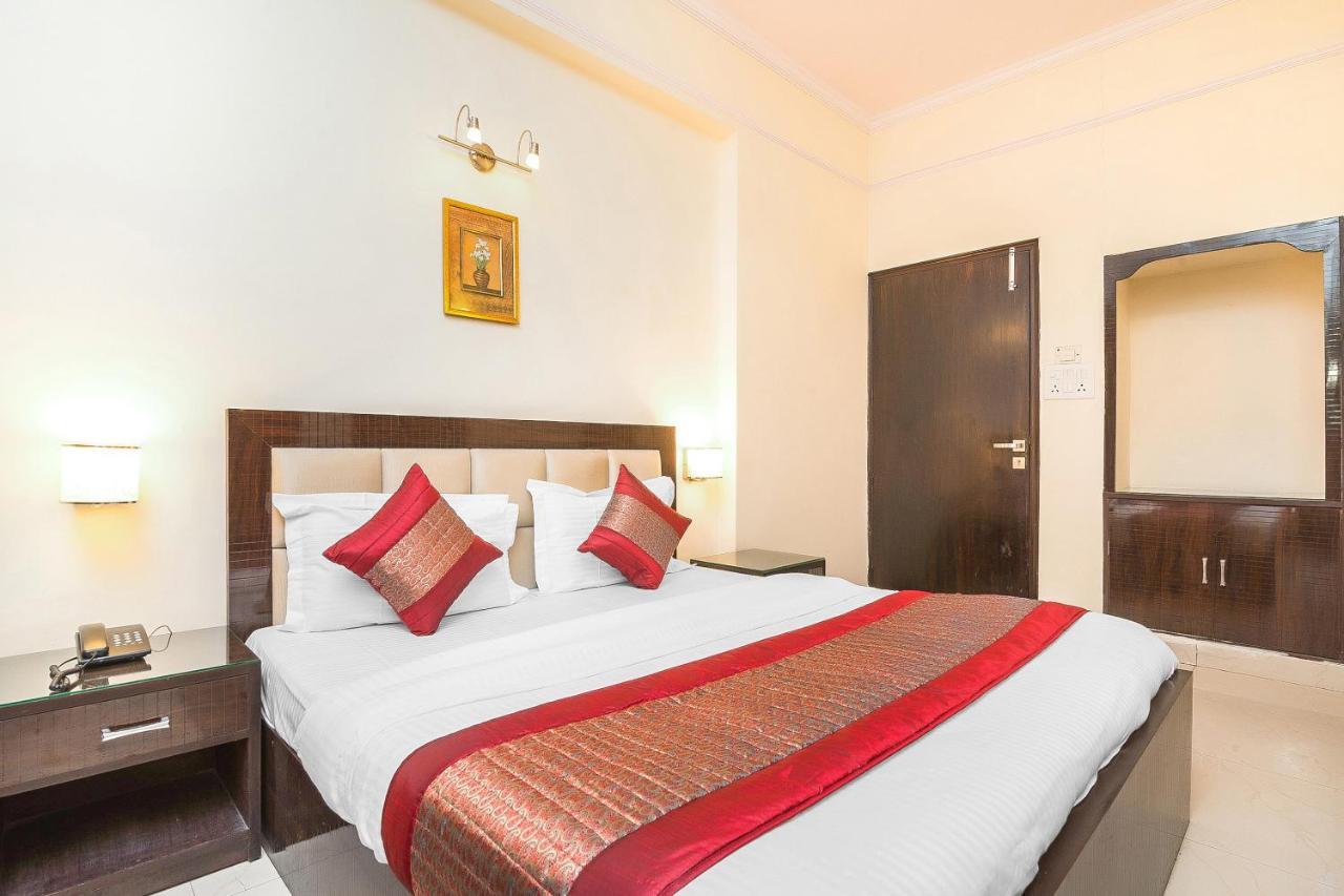 Oyo 14245 Amitabh Guest House 新德里 外观 照片